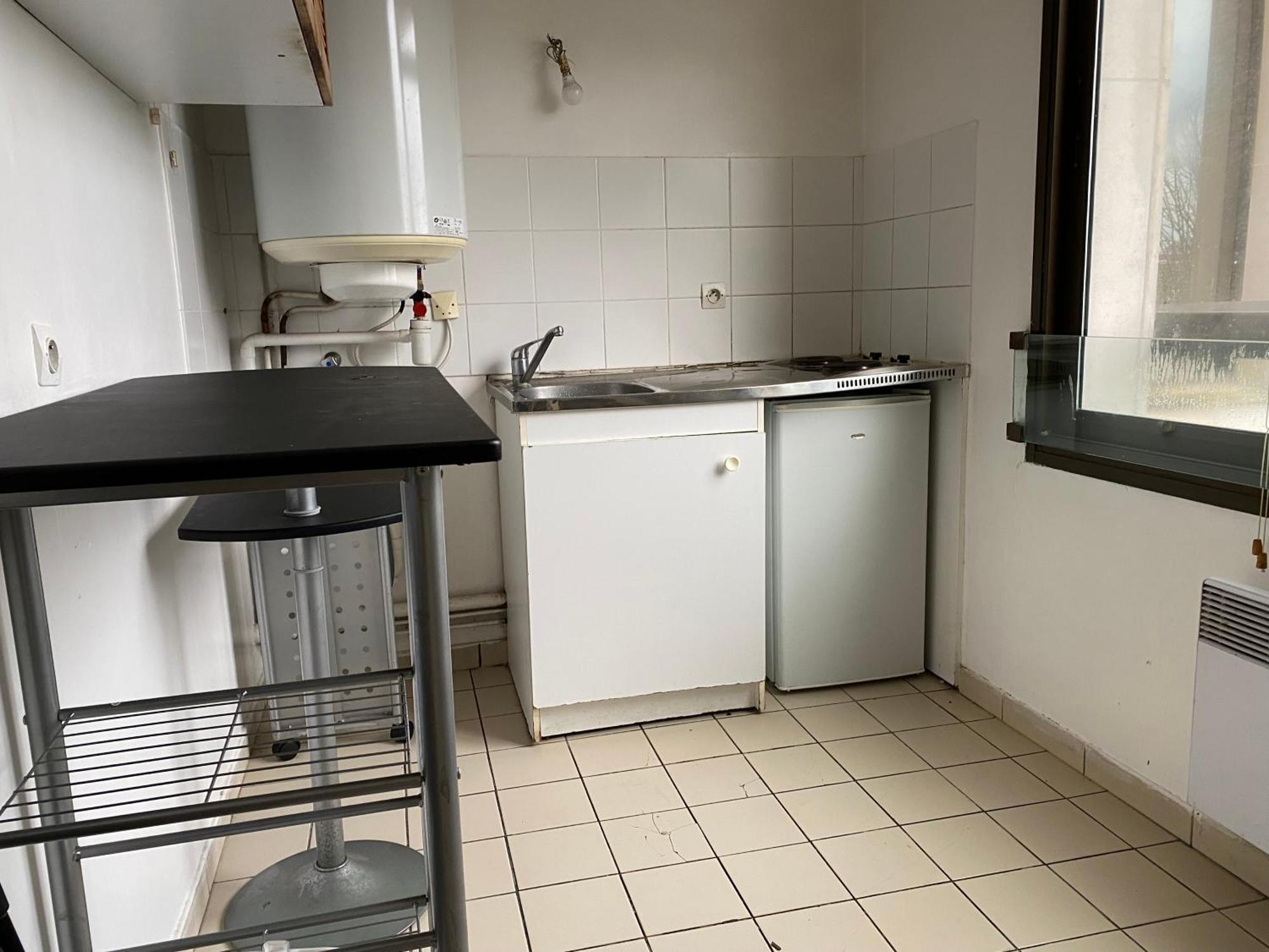 Calme Avec Parking Gratuit Appartement